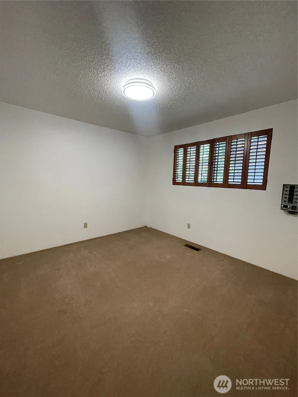 2151 Raymond-South Bend Road Raymond, WA 98577