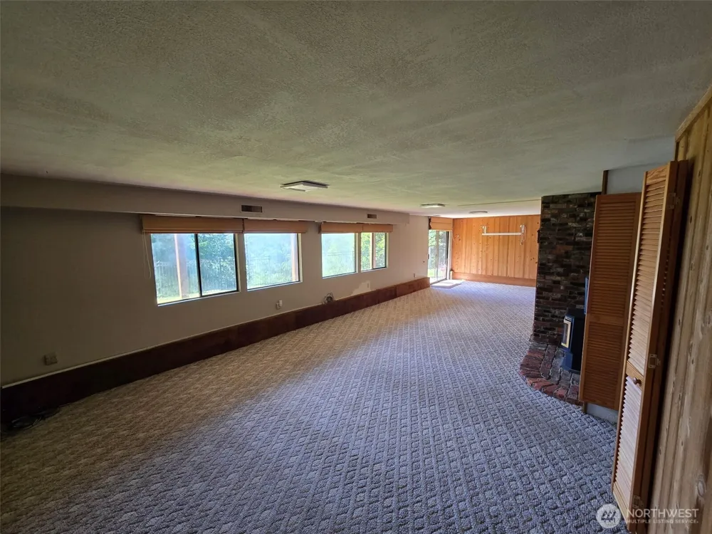 2151 Raymond-South Bend Road Raymond, WA 98577