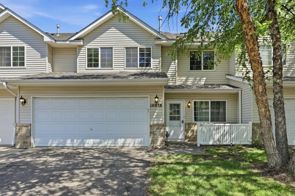 10938 181st Lane NW Elk River, MN 55330