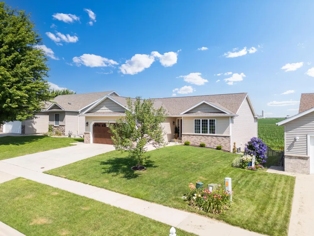 209 Luella Place NE Stewartville, MN 55976