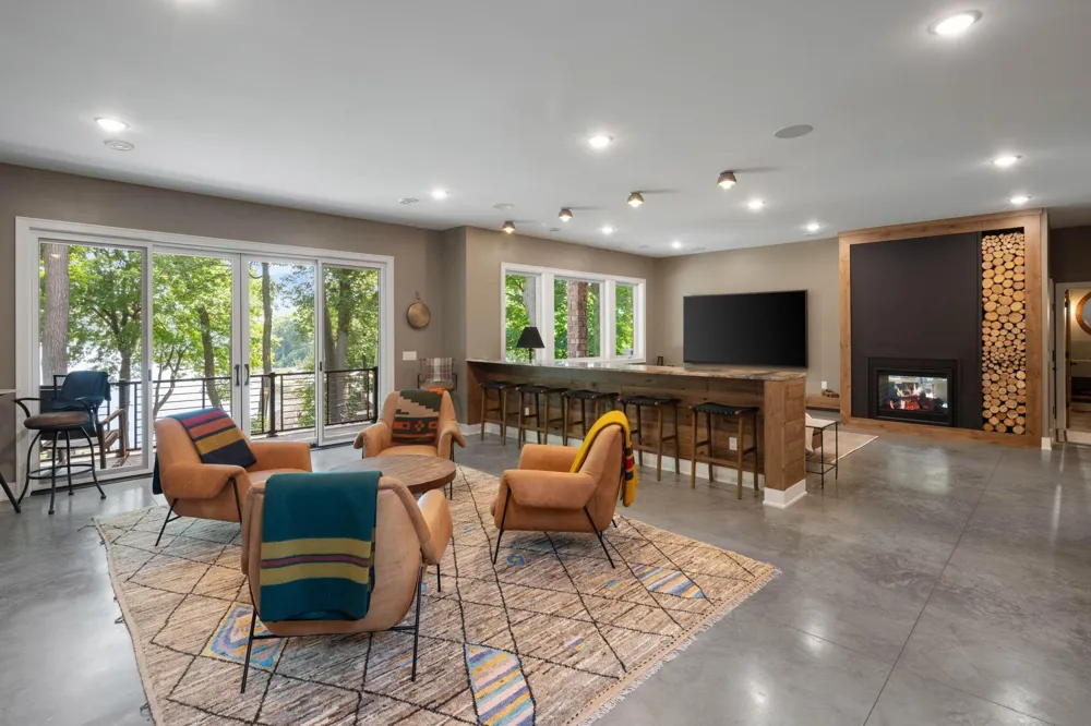 860 Windjammer Lane Orono, MN 55364