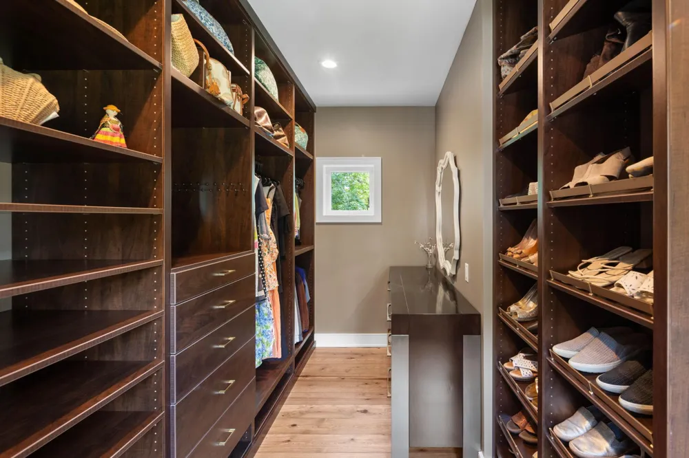 860 Windjammer Lane Orono, MN 55364