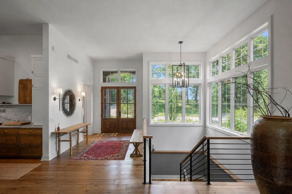 860 Windjammer Lane Orono, MN 55364