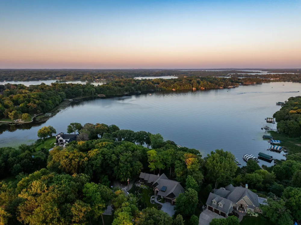 860 Windjammer Lane Orono, MN 55364