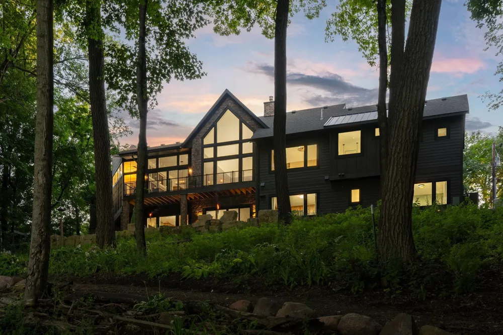 860 Windjammer Lane Orono, MN 55364