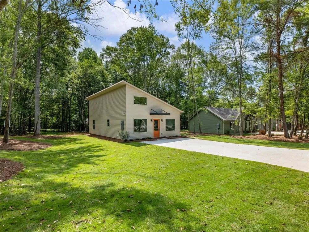 8083 Beachwood Drive Murrayville, GA 30564