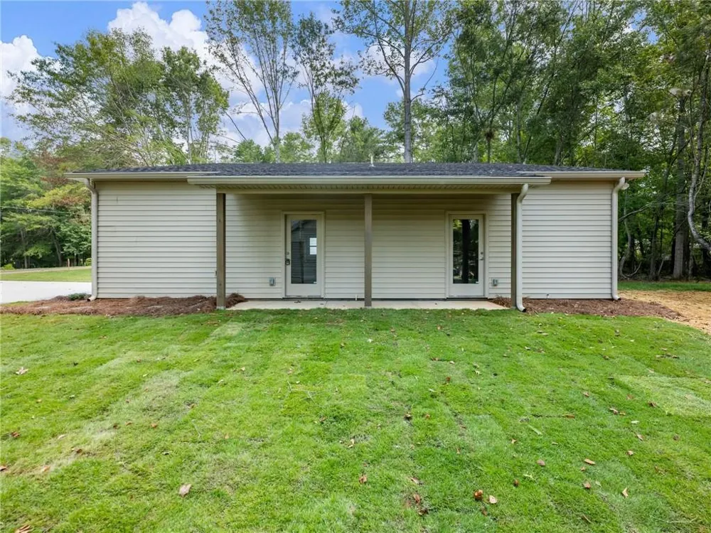 8083 Beachwood Drive Murrayville, GA 30564