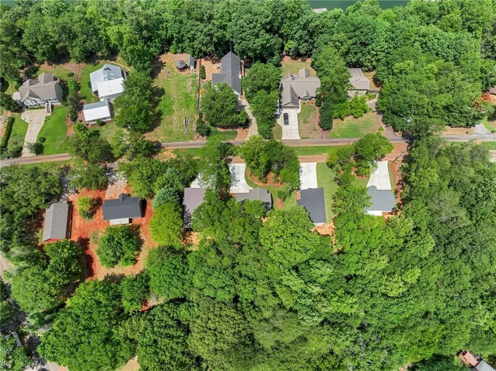 8083 Beachwood Drive Murrayville, GA 30564