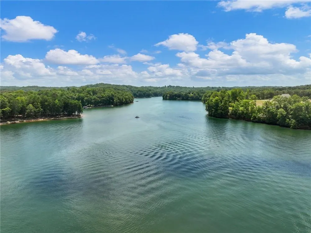 8083 Beachwood Drive Murrayville, GA 30564