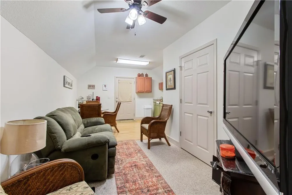 1854 Union Carbide Road Woodbine, GA 31569