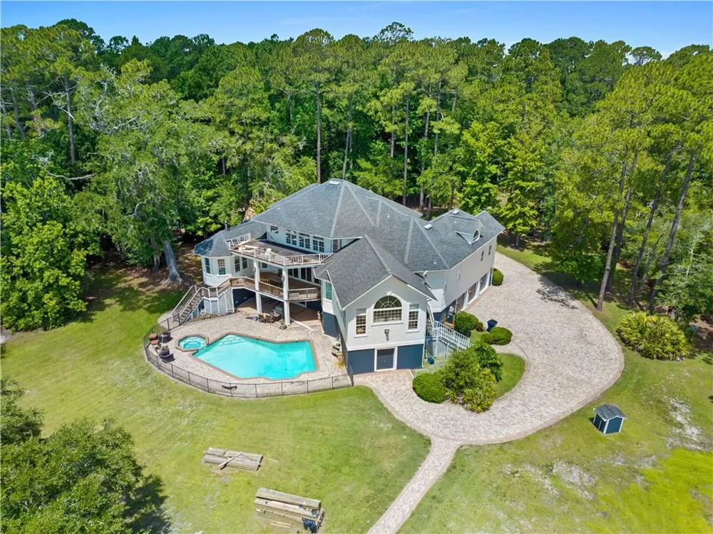 1854 Union Carbide Road Woodbine, GA 31569