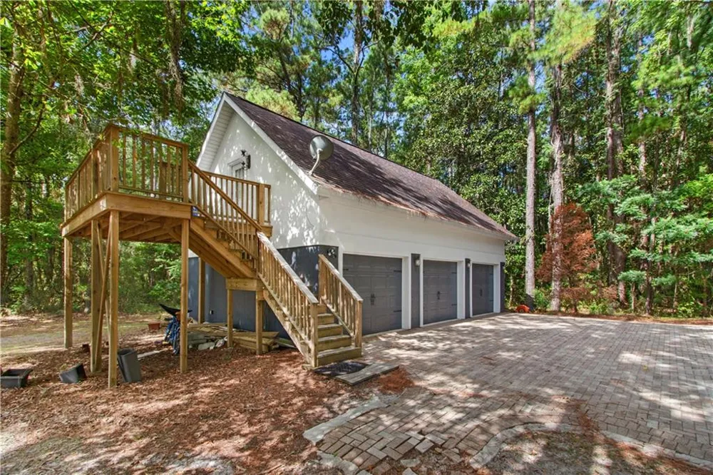 1854 Union Carbide Road Woodbine, GA 31569