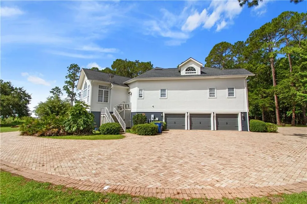 1854 Union Carbide Road Woodbine, GA 31569