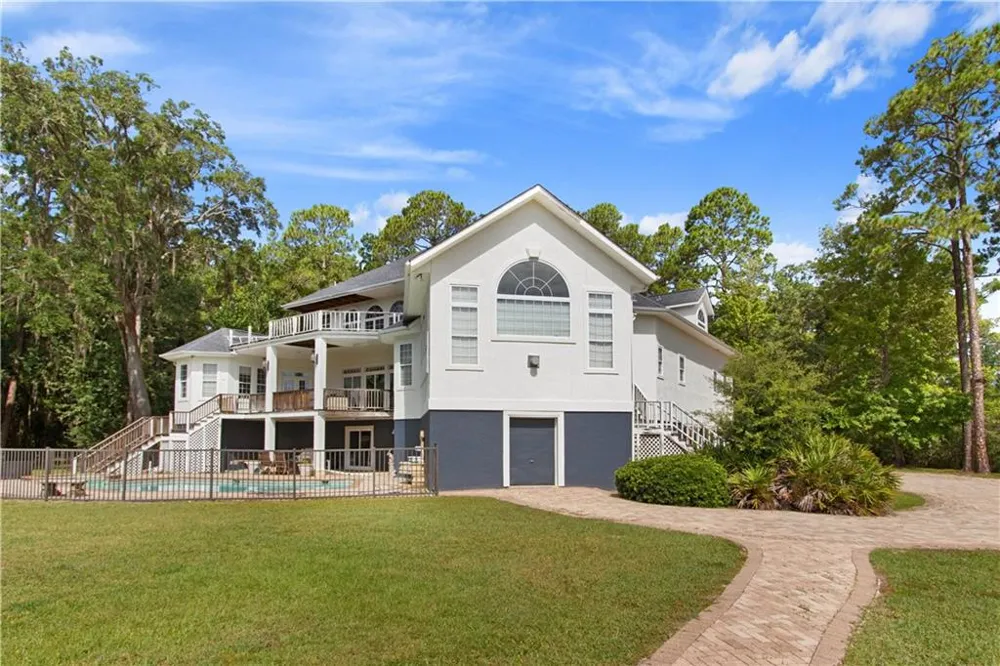 1854 Union Carbide Road Woodbine, GA 31569