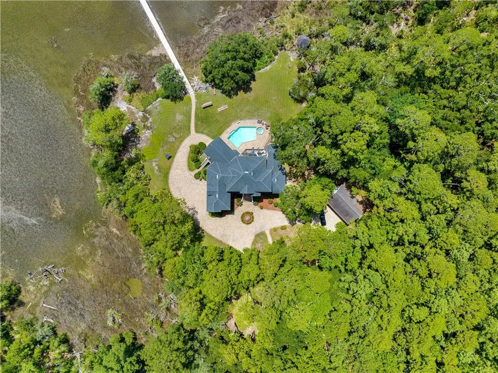 1854 Union Carbide Road Woodbine, GA 31569