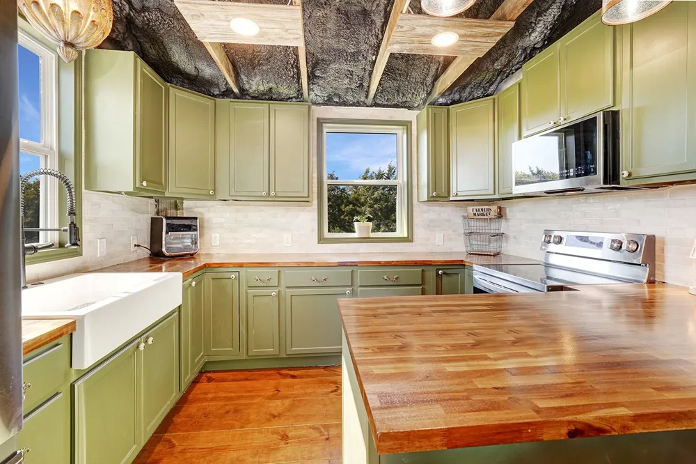 1696 County Road 222 Gainesville, TX 76240