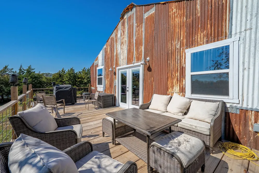 1696 County Road 222 Gainesville, TX 76240