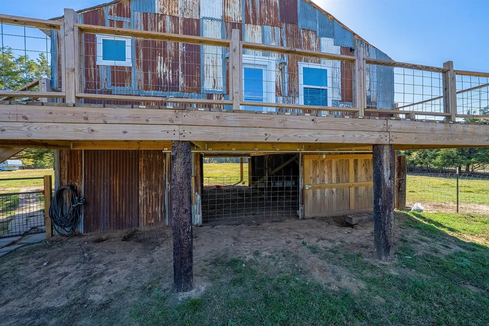 1696 County Road 222 Gainesville, TX 76240