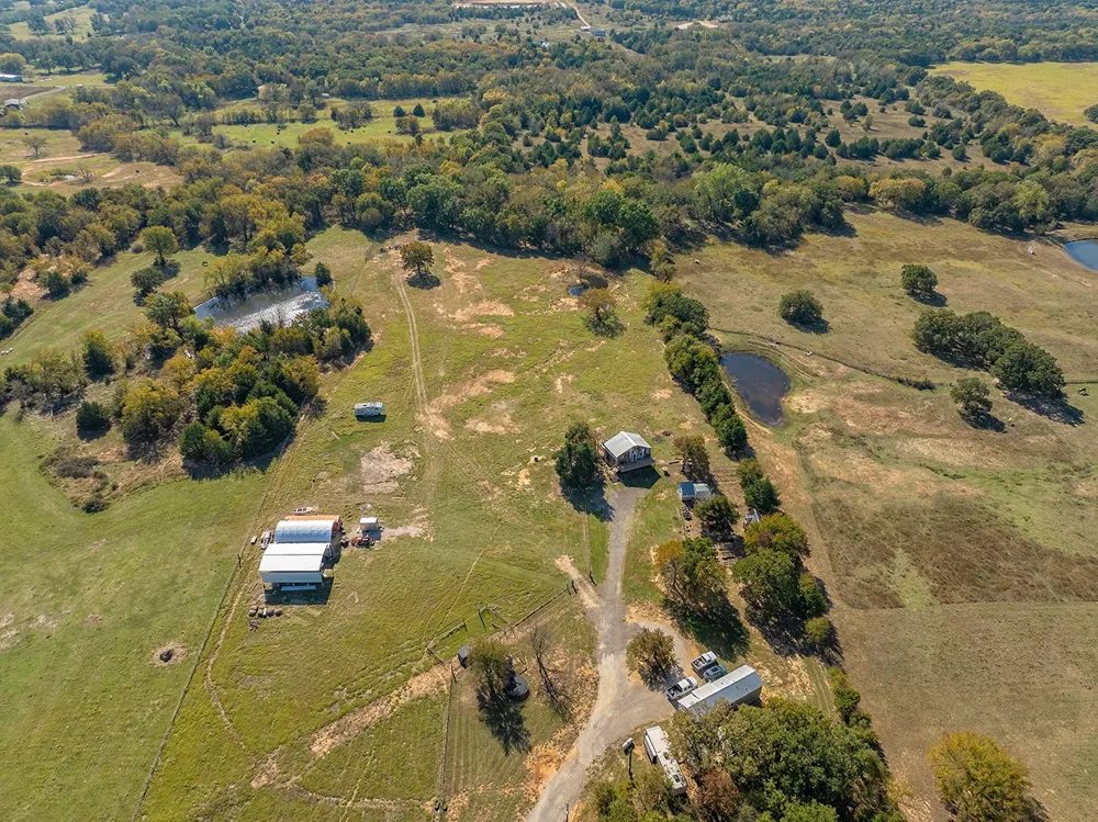 1696 County Road 222 Gainesville, TX 76240