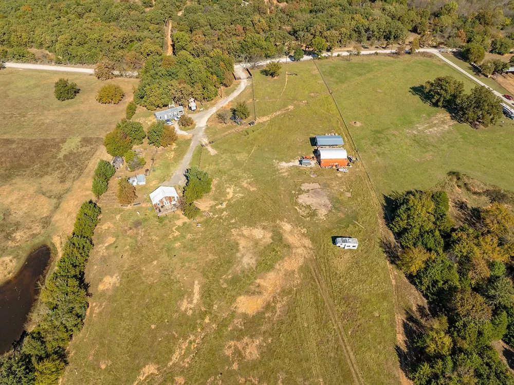 1696 County Road 222 Gainesville, TX 76240