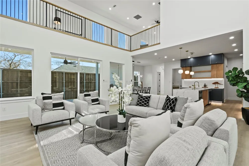 1503 Dennison Street Dallas, TX 75212