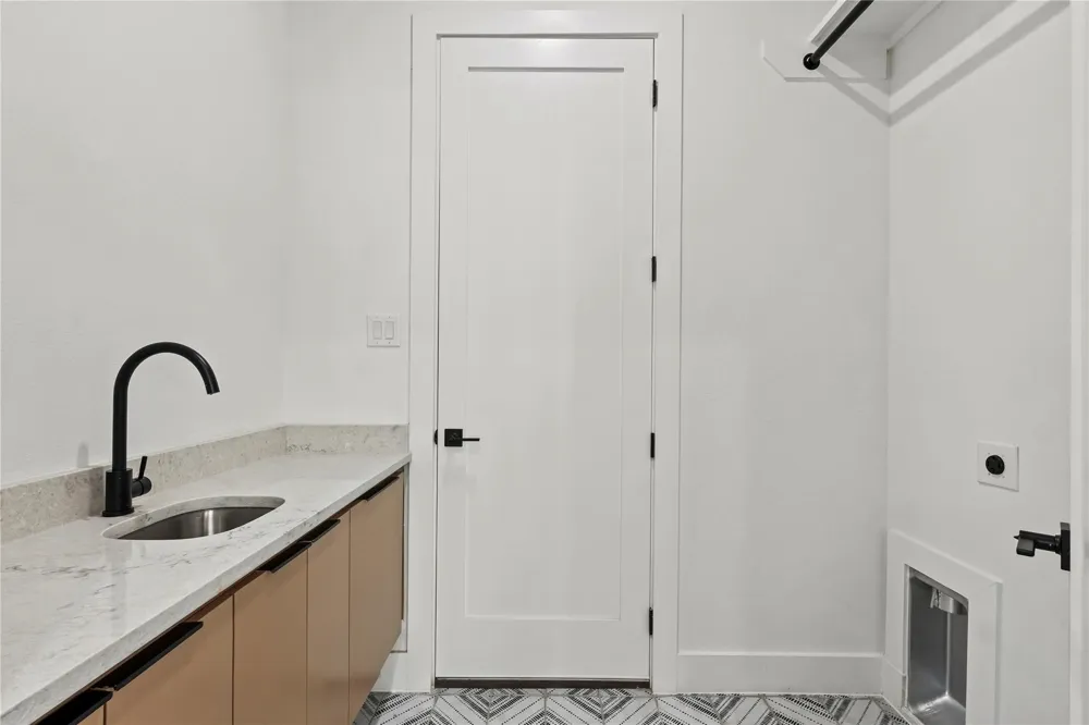 1503 Dennison Street Dallas, TX 75212