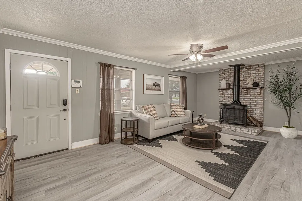1409 Crestview Drive Kaufman, TX 75142