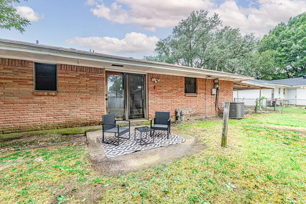 1409 Crestview Drive Kaufman, TX 75142