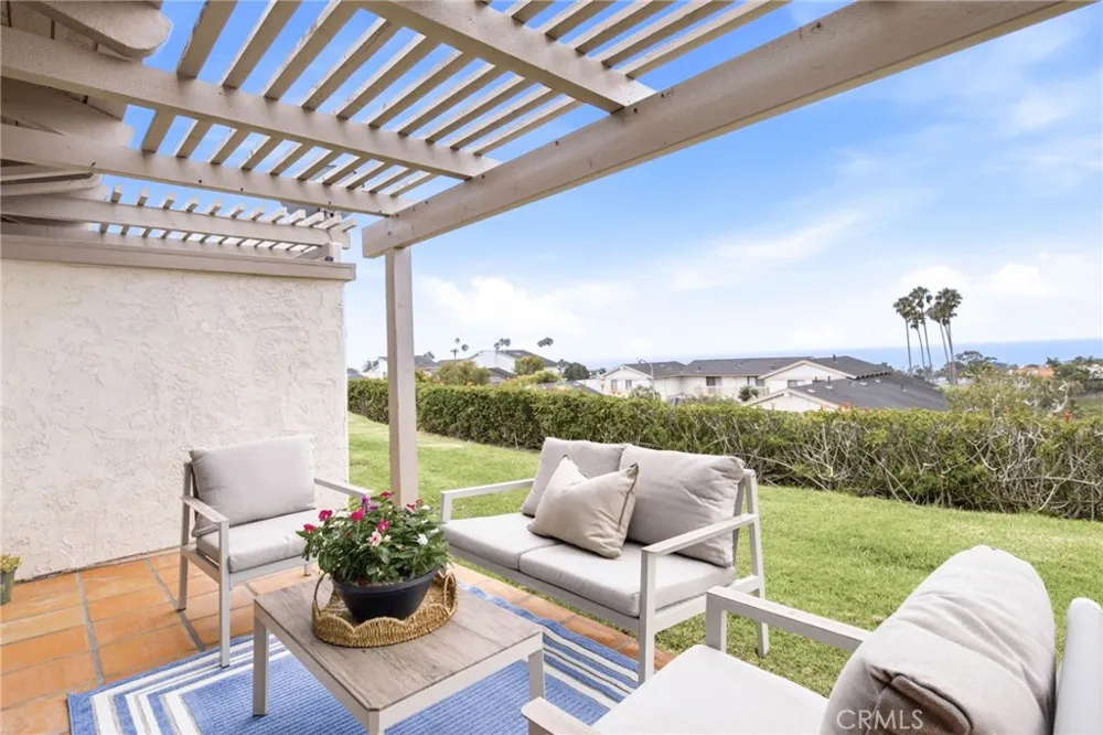 127 Avenida Adobe San Clemente, CA 92672