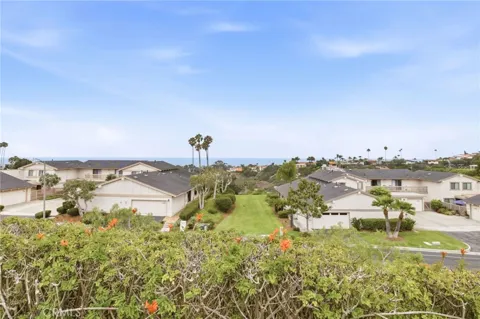 127 Avenida Adobe