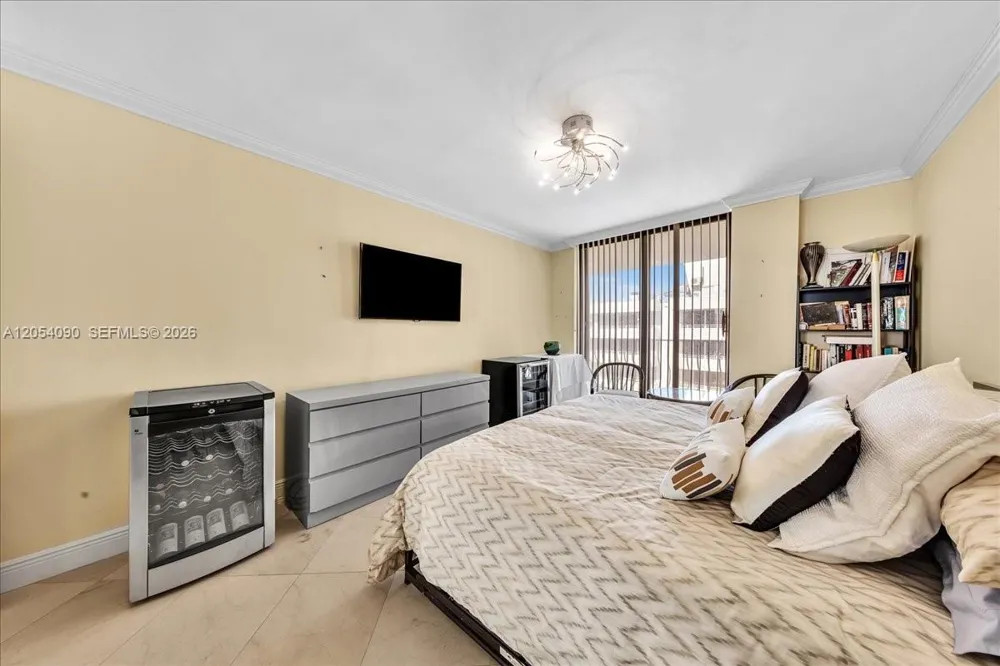 8877 Collins Ave #PH-2 Surfside, FL 33154