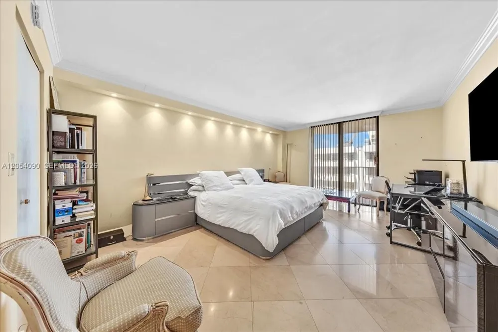 8877 Collins Ave #PH-2 Surfside, FL 33154