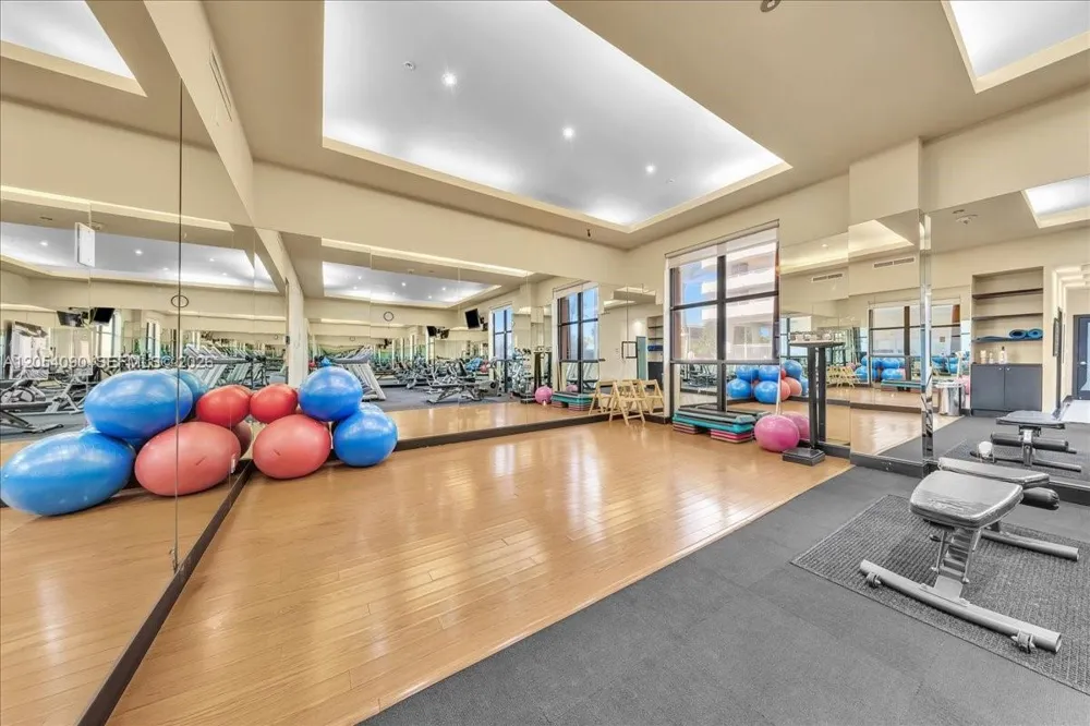 8877 Collins Ave #PH-2 Surfside, FL 33154
