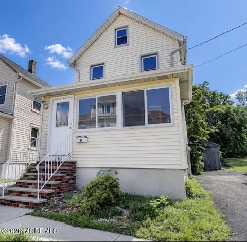 195 Pulaski Avenue