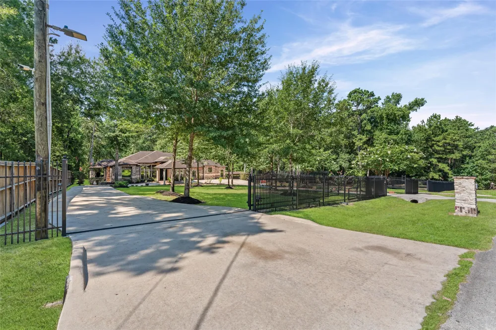 19204 Kanawha Drive Porter, TX 77365