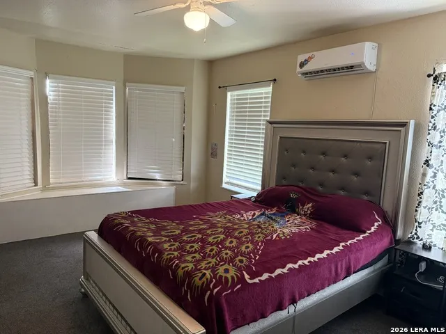 207 McGloin St Three Rivers, TX 78071