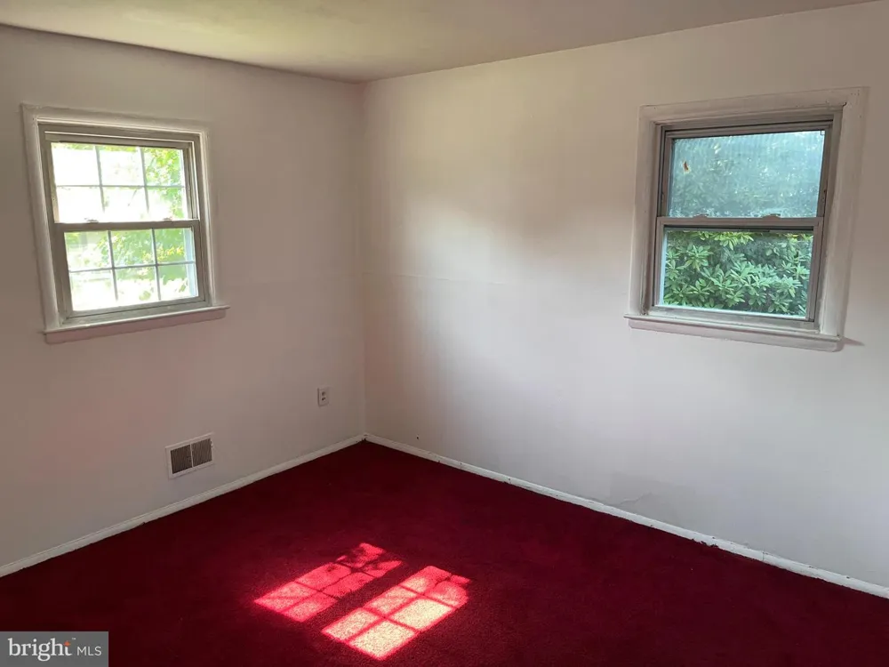 1145 LOWER FERRY ROAD Ewing, NJ 08618