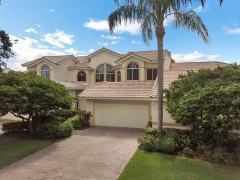 676 W Palm Aire Drive
