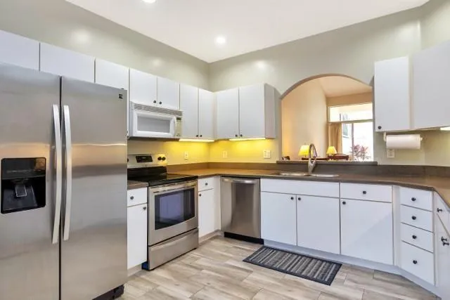 676 W Palm Aire Drive Pompano Beach, FL 33069