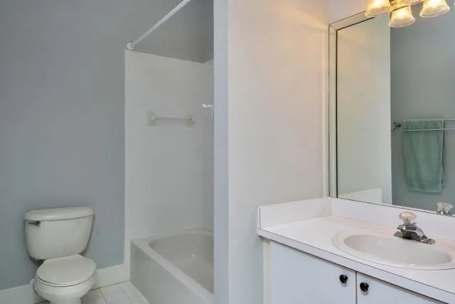 676 W Palm Aire Drive Pompano Beach, FL 33069