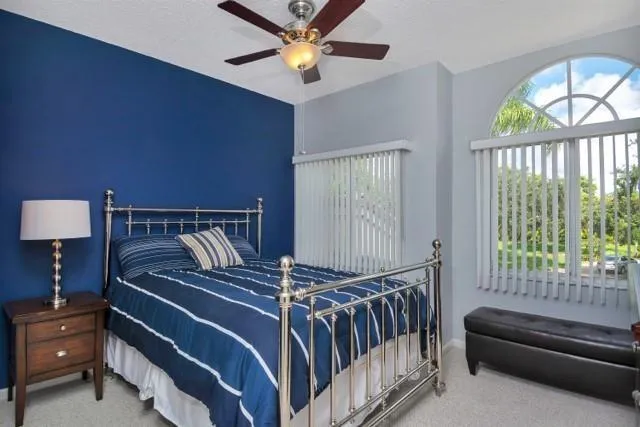 676 W Palm Aire Drive Pompano Beach, FL 33069