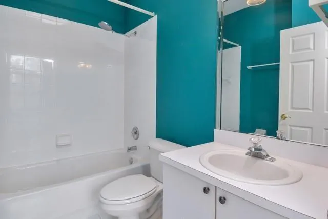 676 W Palm Aire Drive Pompano Beach, FL 33069