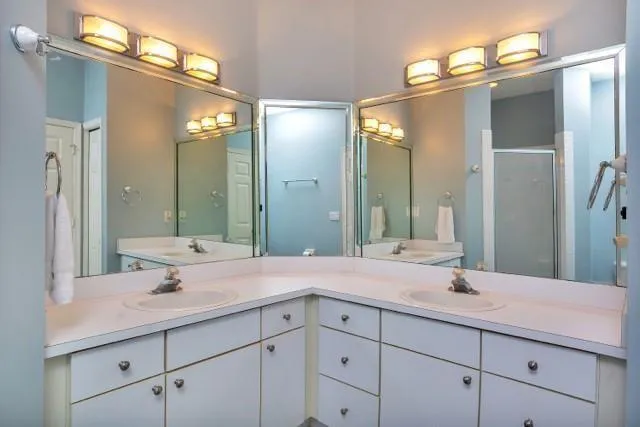 676 W Palm Aire Drive Pompano Beach, FL 33069