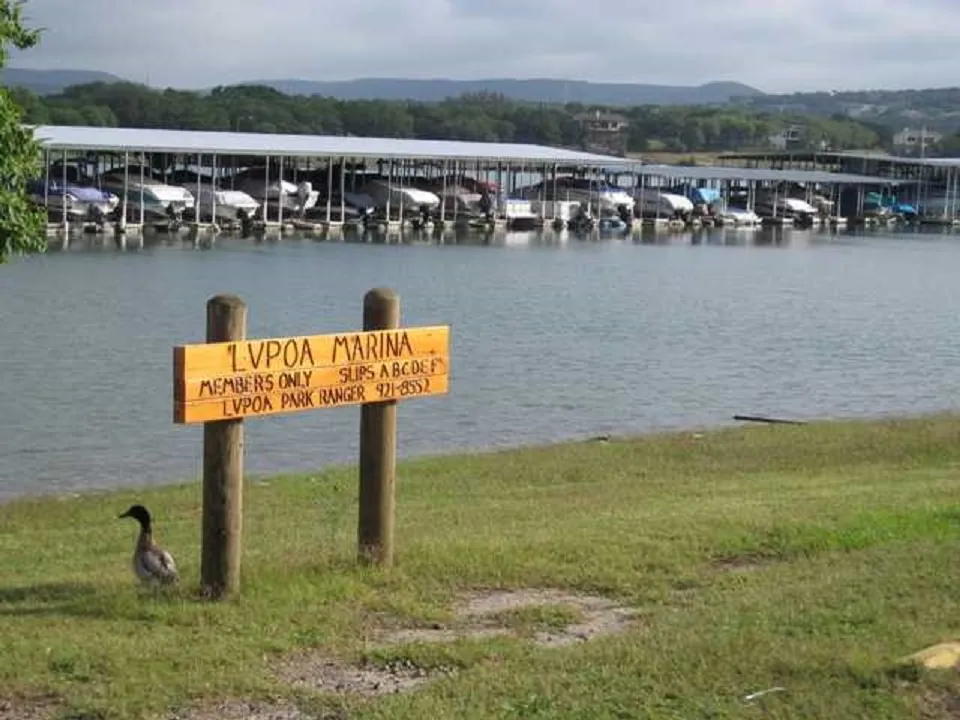 21100 Ringtail Cove Lago Vista, TX 78645