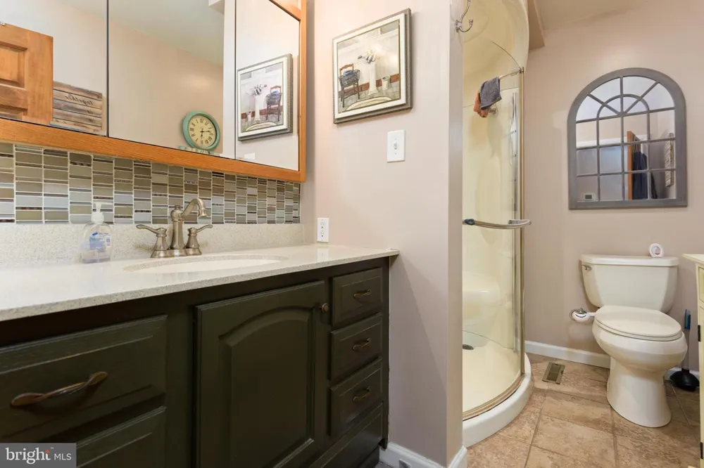 4216 RIDGE DRIVE Harrisburg, PA 17109