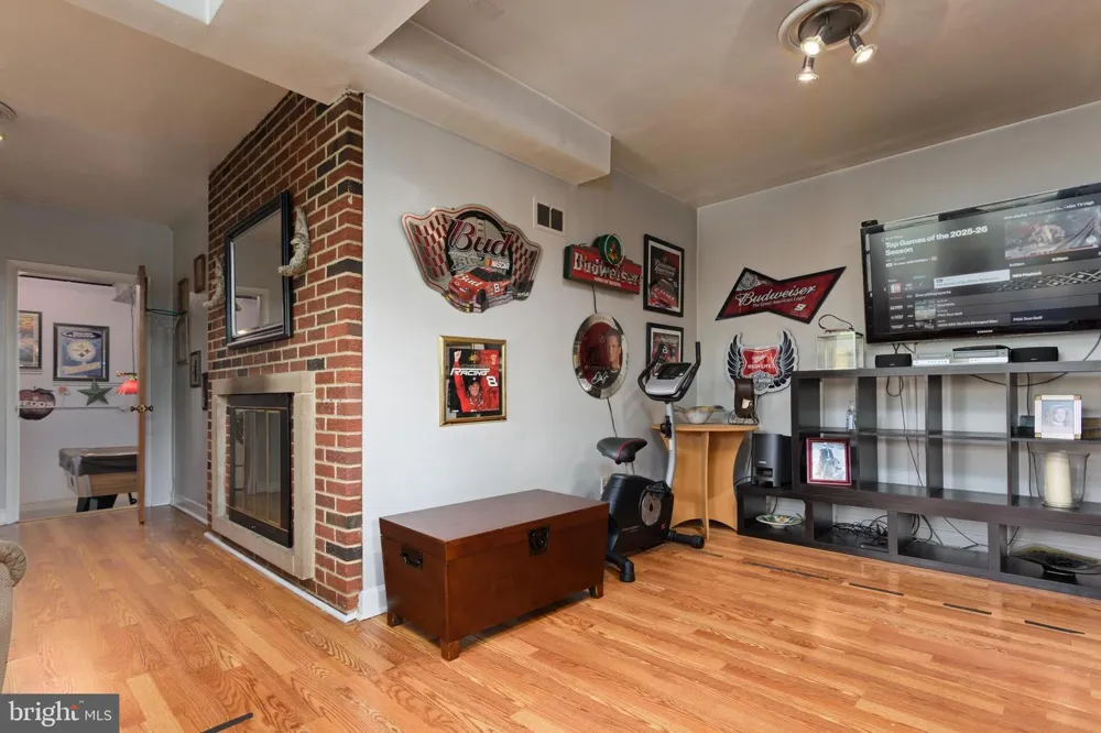 4216 RIDGE DRIVE Harrisburg, PA 17109