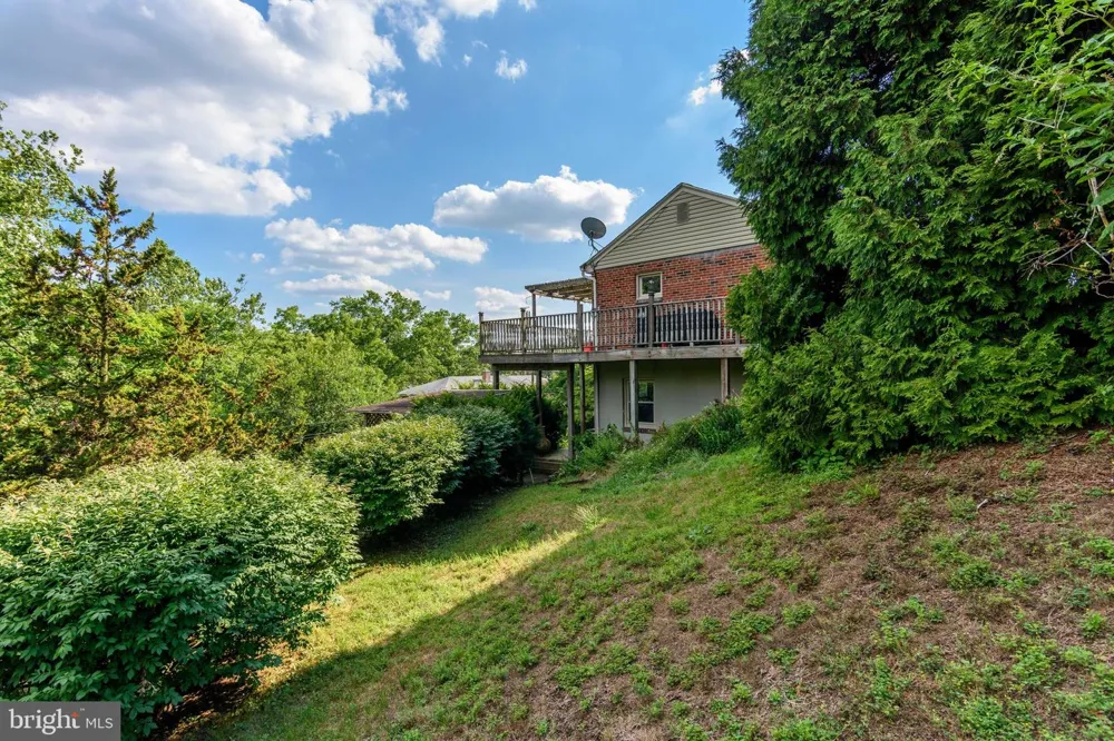 4216 RIDGE DRIVE Harrisburg, PA 17109