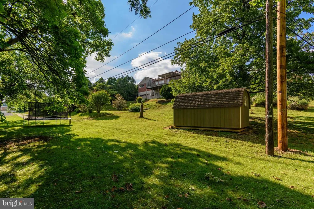 4216 RIDGE DRIVE Harrisburg, PA 17109