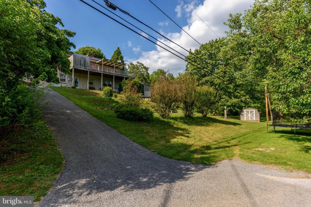 4216 RIDGE DRIVE Harrisburg, PA 17109