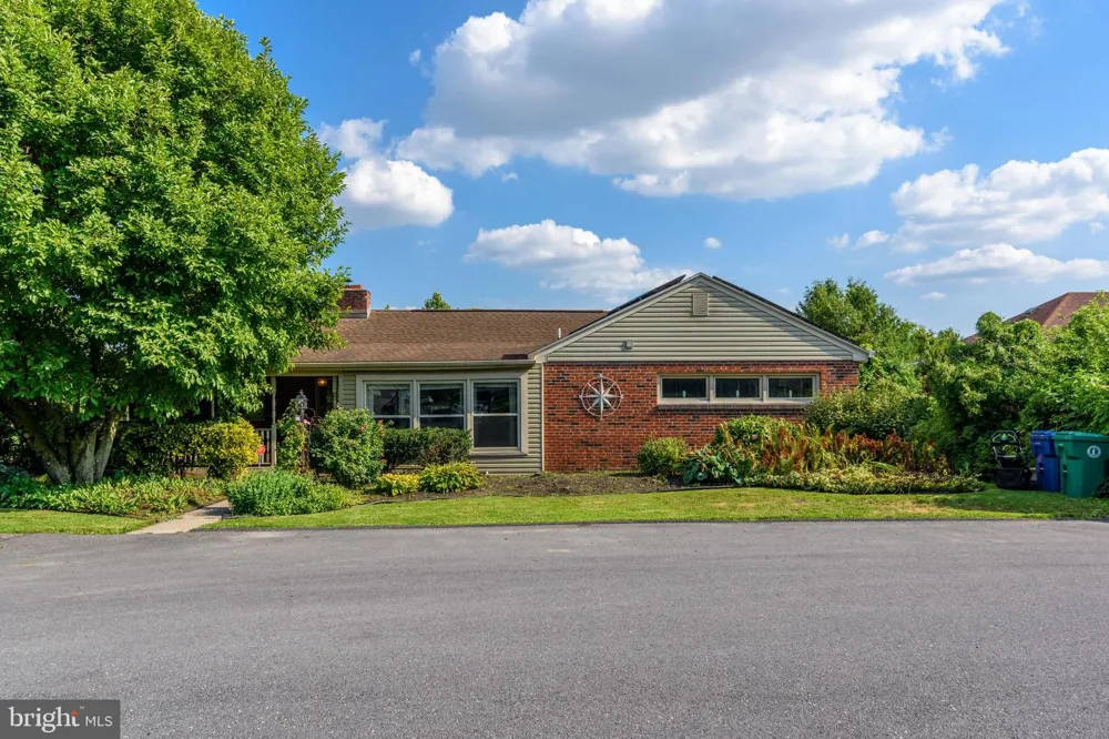 4216 RIDGE DRIVE Harrisburg, PA 17109